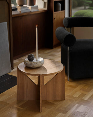 Coherent Candle Holder